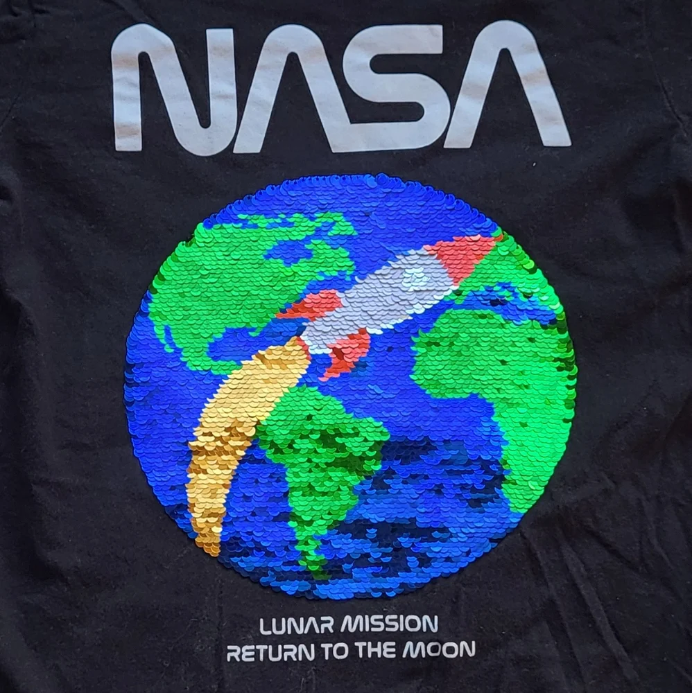 H&M Nasa Sequin Tee - Picture 2 of 16